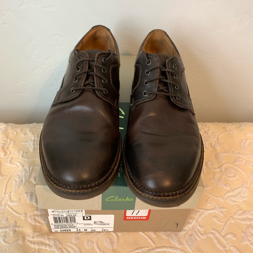 Clarks Men’s leather oxfords